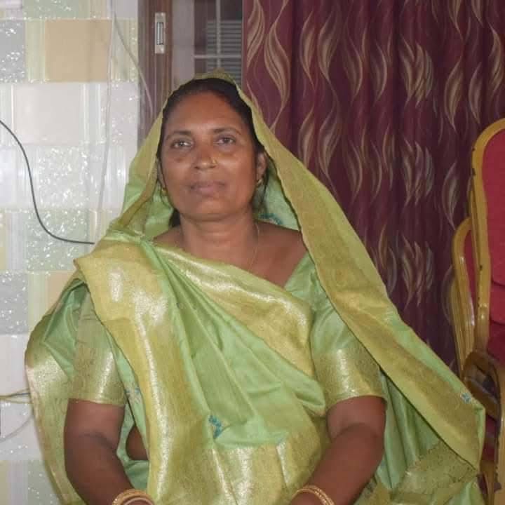 About bina yadav